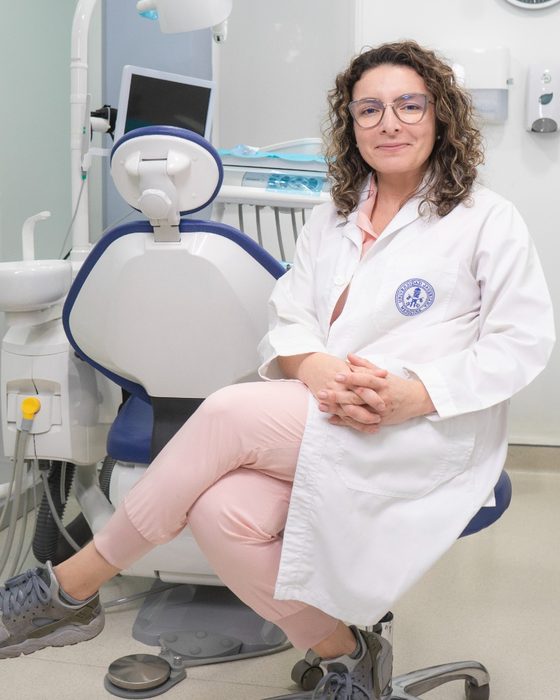 Dra. Jennifer Guevara, especialista en cirugía oral y maxilofacial